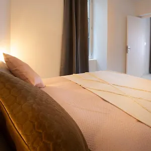 le-nid-3-etoiles-wifi-netflix-disney-coeur-de-bastide.midi-pyreneeshotels.com/